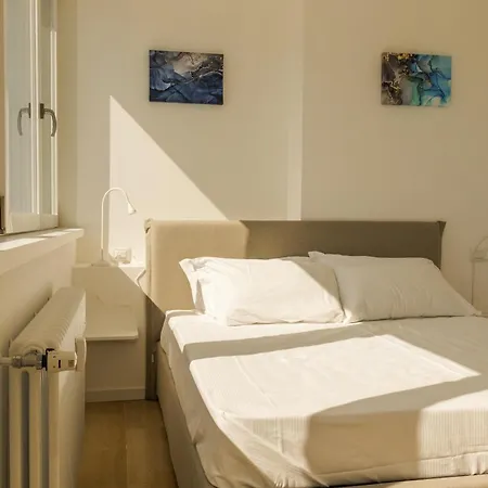 Vicino A Stazione E Centro Storico Apartmán *